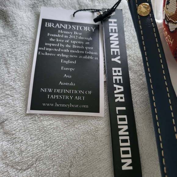 Teddy Bear Wristlet Clutch - Multicolor - Picture 7 of 8